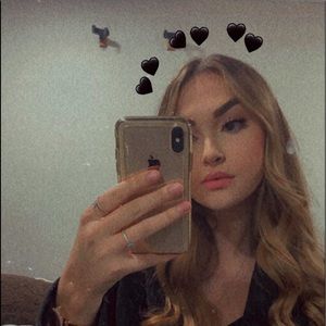 Meet your Posher, Destiny